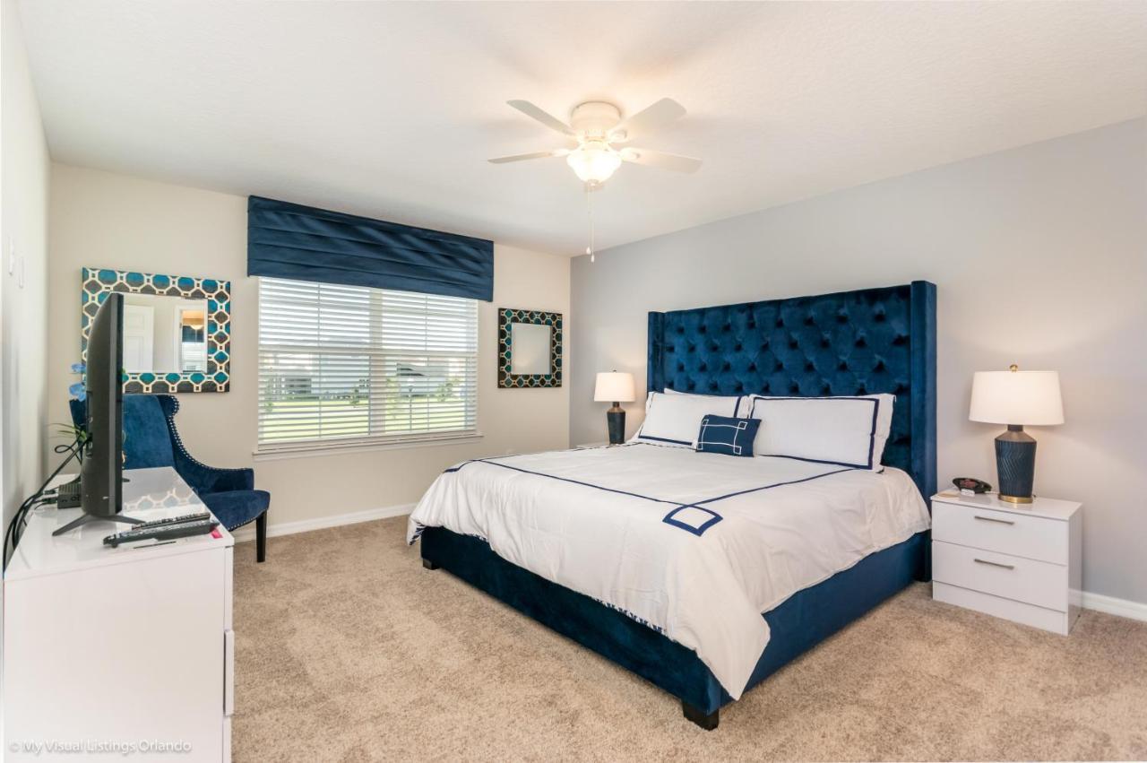 Beautiful Townhome Wpool &free Access Holiday home *
