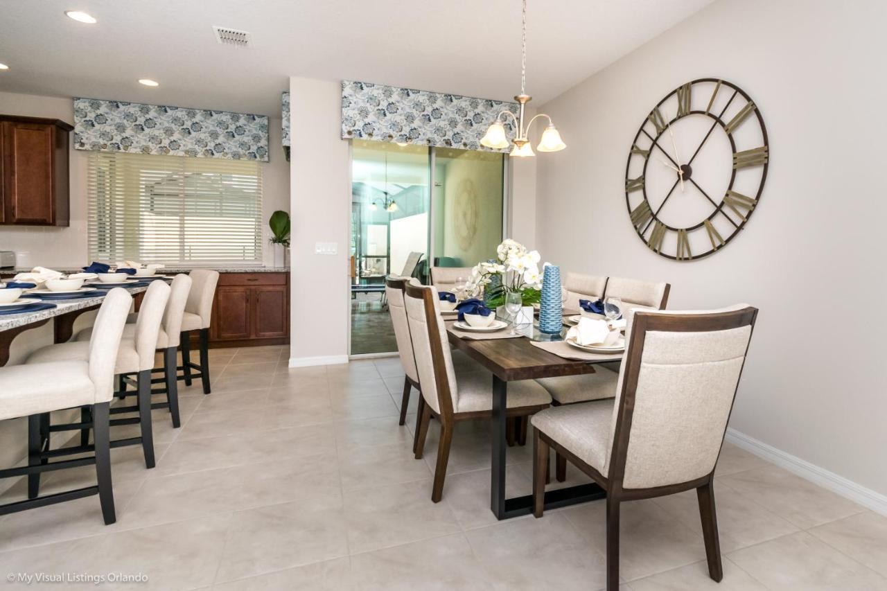 Beautiful Townhome Wpool &free Access Holiday home *